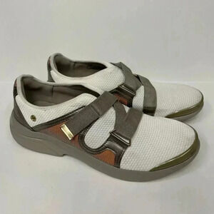 Women's Bzees Offbeat Slip On Sneaker White/Pewter Active Mesh Size 10 Wide